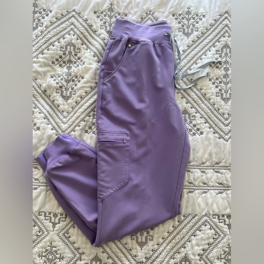 NWOT High waisted Fig Zamora scrub joggers